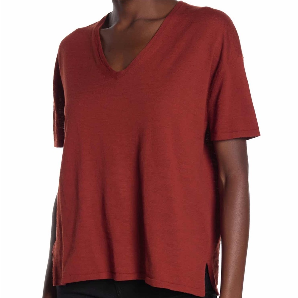 360 Cashmere Micky V neck T-shirt NEW M - Picture 1 of 3